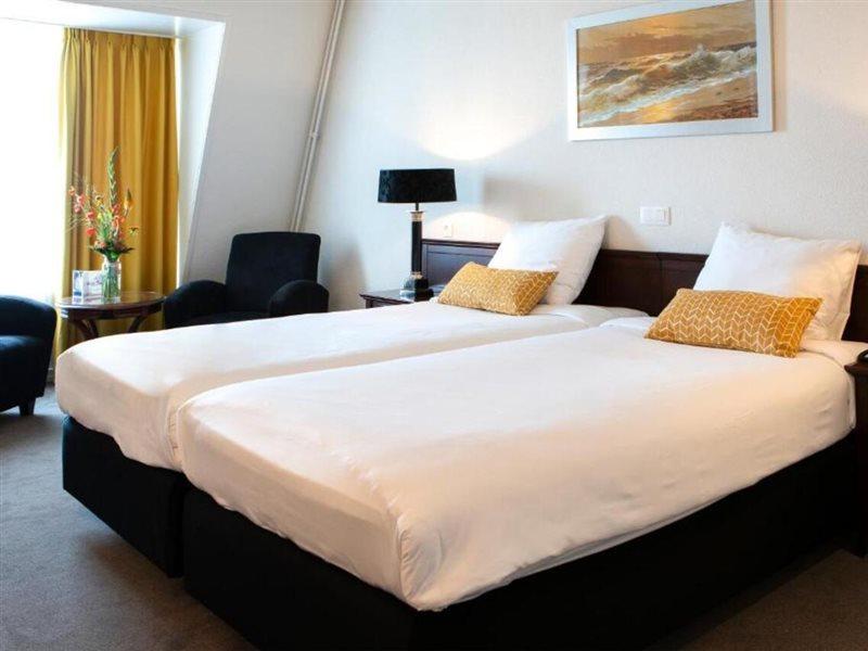 Hotel De Blaauwe Leeuw Тернеузен Экстерьер фото
