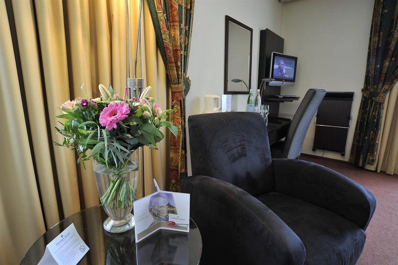 Hotel De Blaauwe Leeuw Тернеузен Экстерьер фото